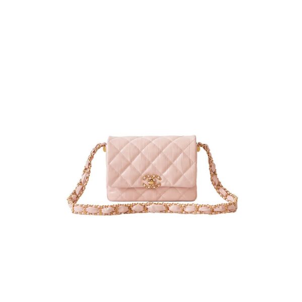 CHANEL MINI FLAP