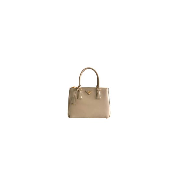 Medium Prada Galleria Saffiano leather bag