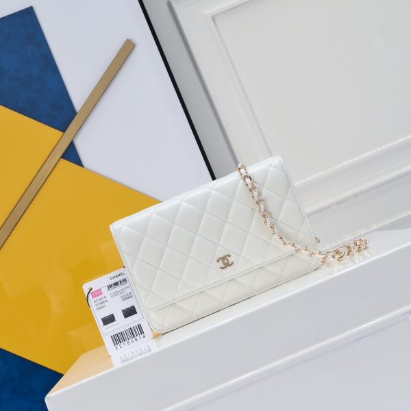 Chanel classic chain wallet - Image 2