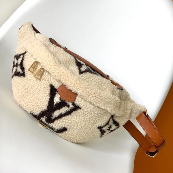 LV BUMBAG waist bag(high-end grade) - Image 2