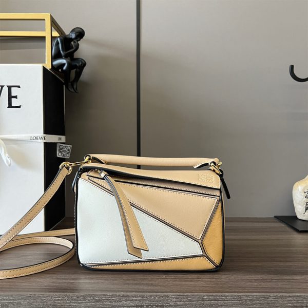 LOEWE Mini Puzzle bag in classic calfskin - Image 2