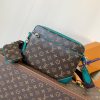 LV rio Messenger Bag - Image 2