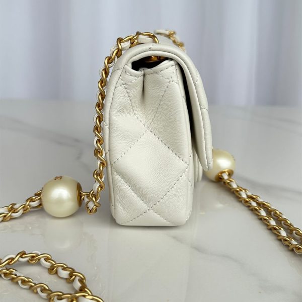 Chanel MINI FLAP BAG - Image 3
