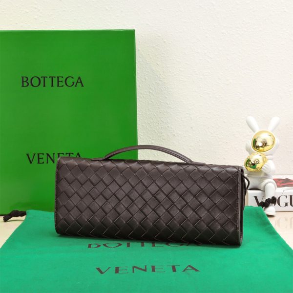 Bottega Veneta Andiamo Clutch(HIGH-END GRADE) - Image 3