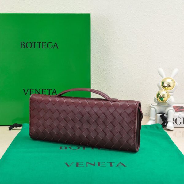 Bottega Veneta Andiamo Clutch(HIGH-END GRADE) - Image 3