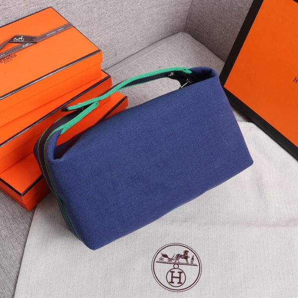 Hermes toiletery bag - Image 3