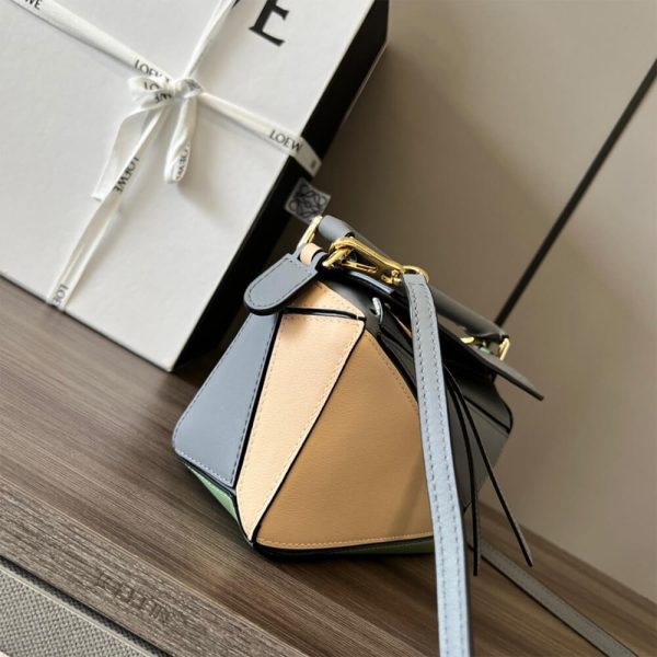 LOEWE Mini Puzzle bag in classic calfskin - Image 3