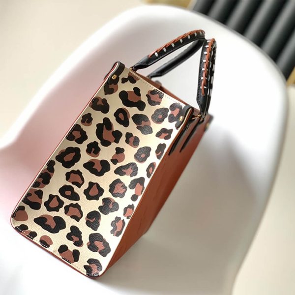 Louis Vuitton ONTHEGO MM - Image 3