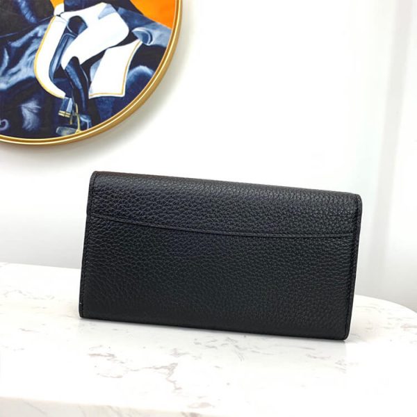 LV Capucines Wallet - Image 3