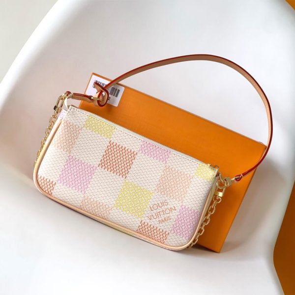 LV Pochette Accessoires - Image 4