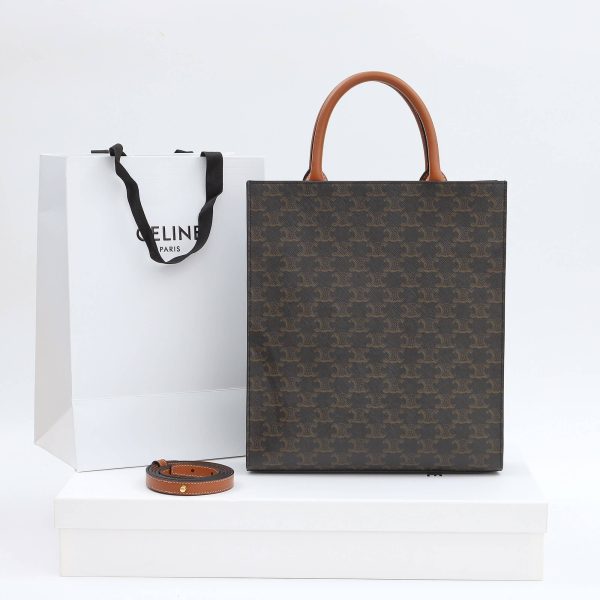 CELINE Vertical Cabas bag in calfskin with logo print and Celine print - Image 4