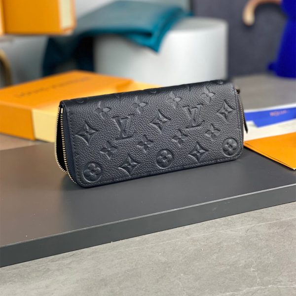 LV Cl?mence Wallet - Image 4