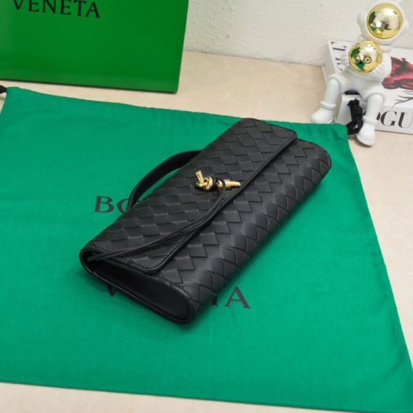 Bottega Veneta Andiamo Clutch(HIGH-END GRADE) - Image 4