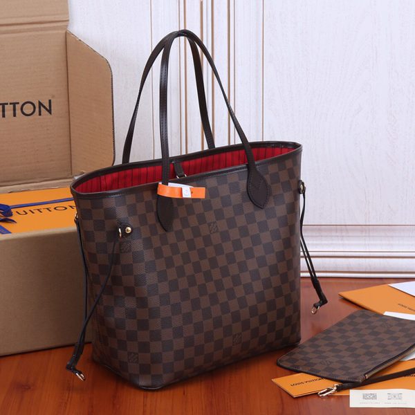 LV Neverfull MM Tote - Image 4