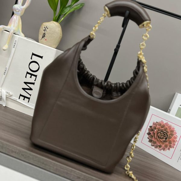 Loewe Small Squeeze bag in nappa lambskin - Image 4