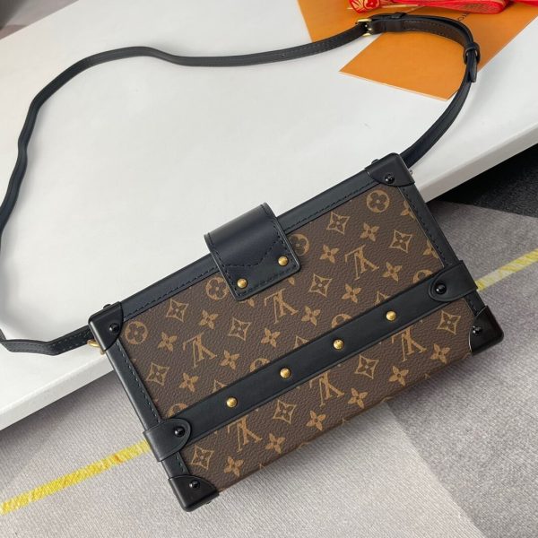 LV Petite Malle - Image 4