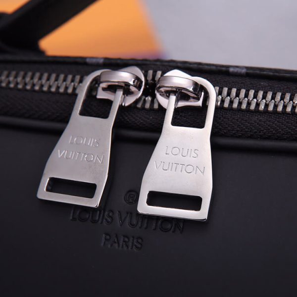 LV Bumbag - Image 5