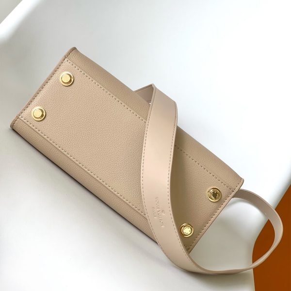 LV On My Side PM - Image 5