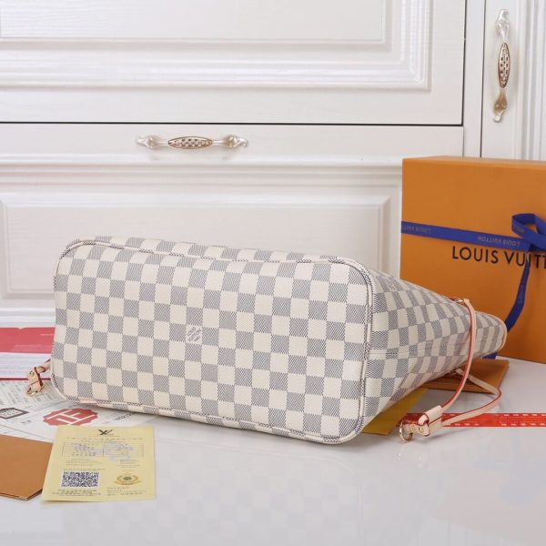 LV Neverfull MM - Image 5