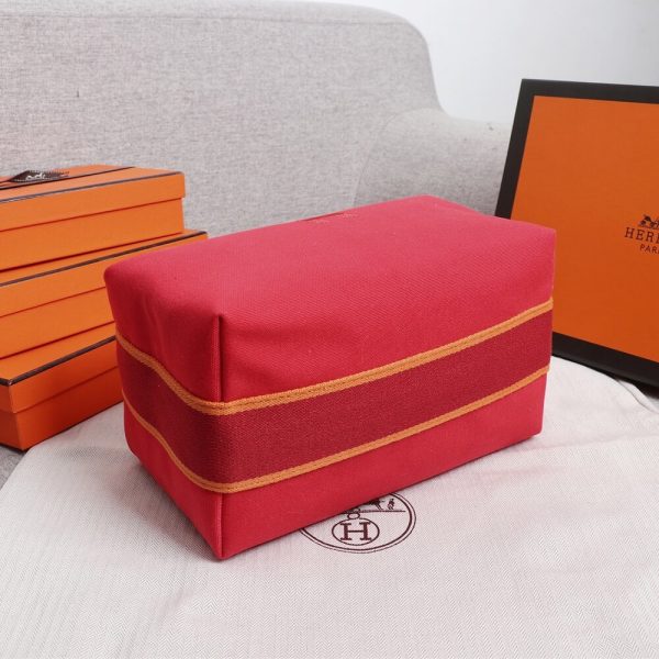 Hermes toiletery bag - Image 5