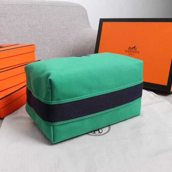 Hermes toiletery bag - Image 5