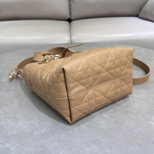 Small Dior Toujours Vertical Tote Bag - Image 5