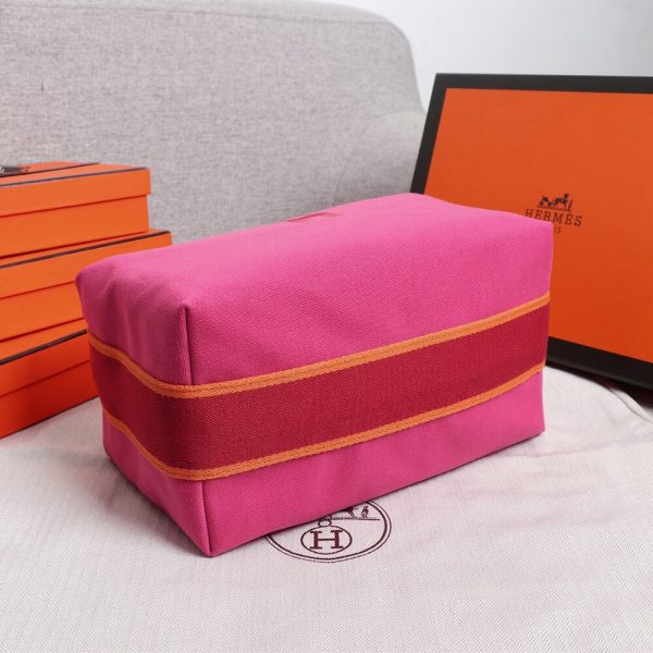 Hermes toiletery bag - Image 5