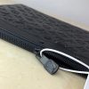 LV Discovery Pochette - Image 5