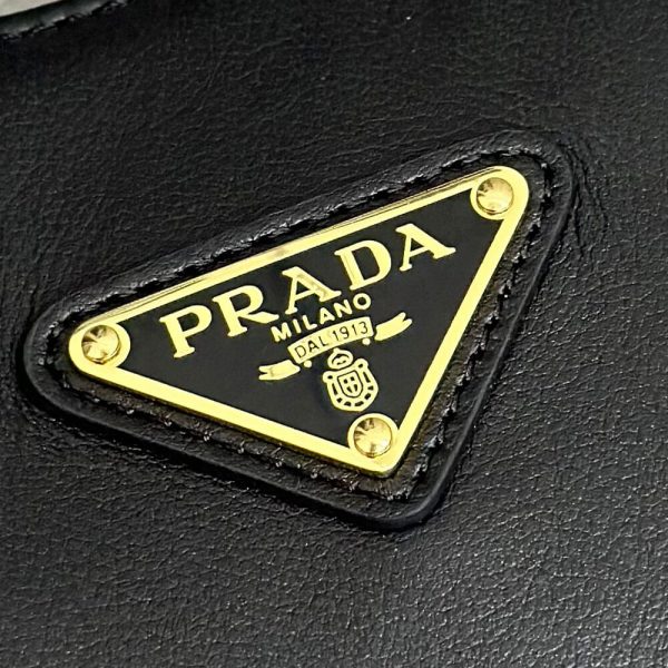 Prada Large leather shoulder bag - Image 6