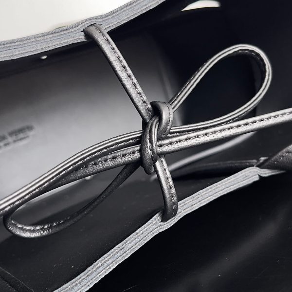 Bottega Veneta Small Arco Tote - Image 6
