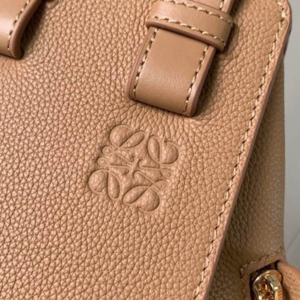 Loewe Small Hammock bag in soft grained calfskin - Image 6