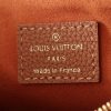 LV Liv Pochette - Image 7