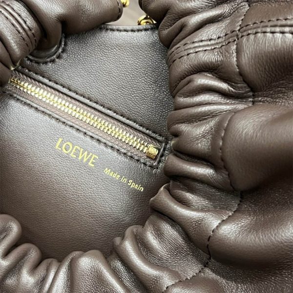 Loewe Small Squeeze bag in nappa lambskin - Image 7