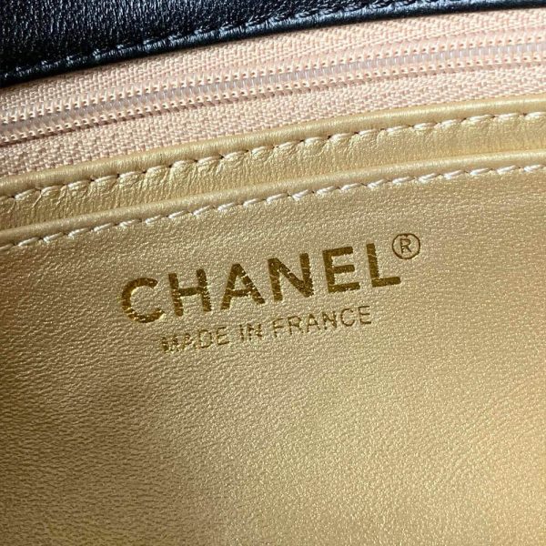 Chanel Pearl Crush Mini Rectangular Flap - Image 7