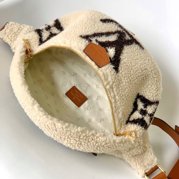 LV BUMBAG waist bag(high-end grade) - Image 8