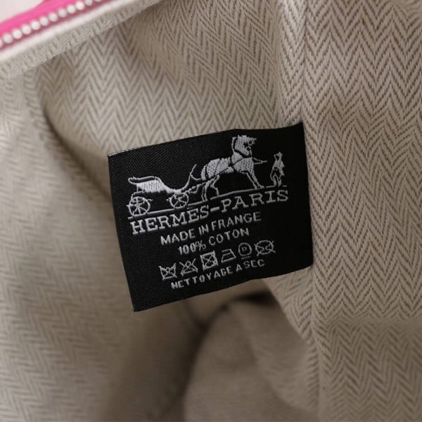 Hermes toiletery bag - Image 8