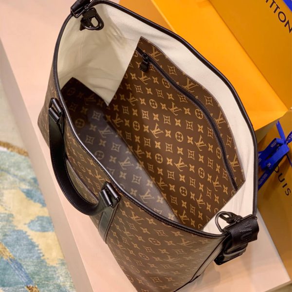 LV WEEK-END TOTE GM - Image 8