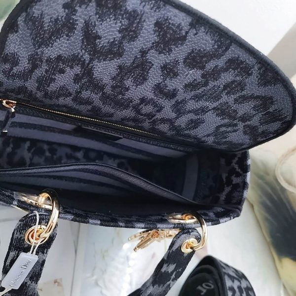 DIOR MEDIUM LADY D-LITE BAG - Image 8