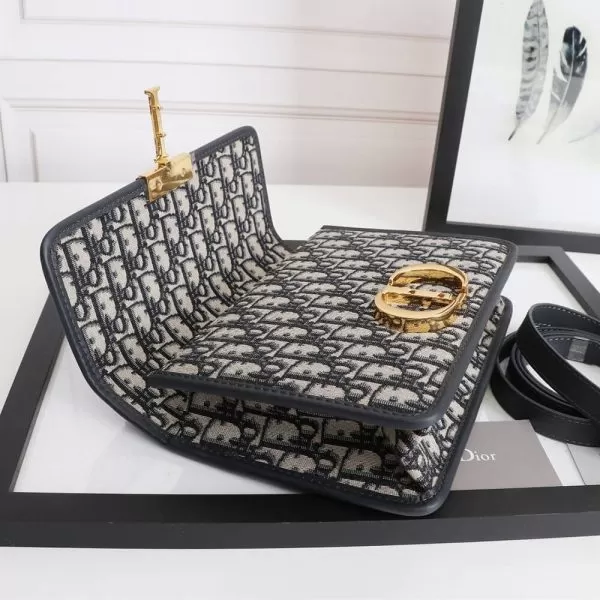 DIOR 30 MONTAIGNE BAG - Image 5