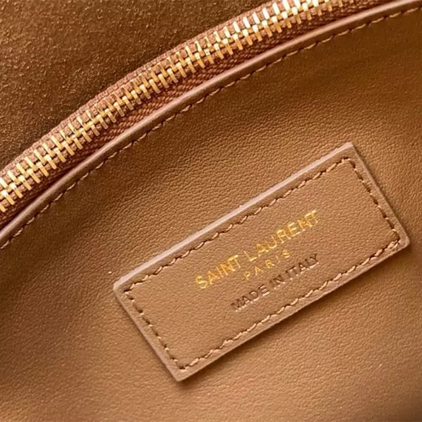 YSL LE 5 ? 7 supple SMALL IN GRAINED LEATHER - Image 7