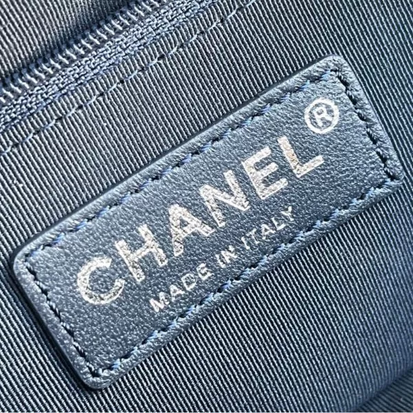 CHANEL?S GABRIELLE SMALL HOBO BAG - Image 7