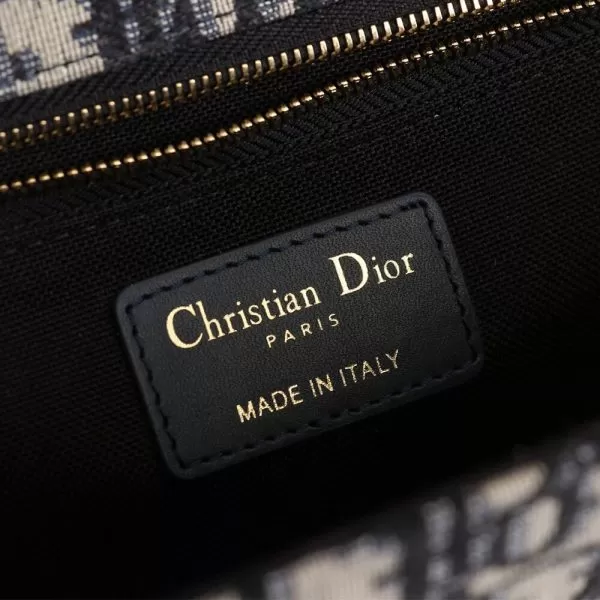 DIOR 30 MONTAIGNE BAG - Image 7
