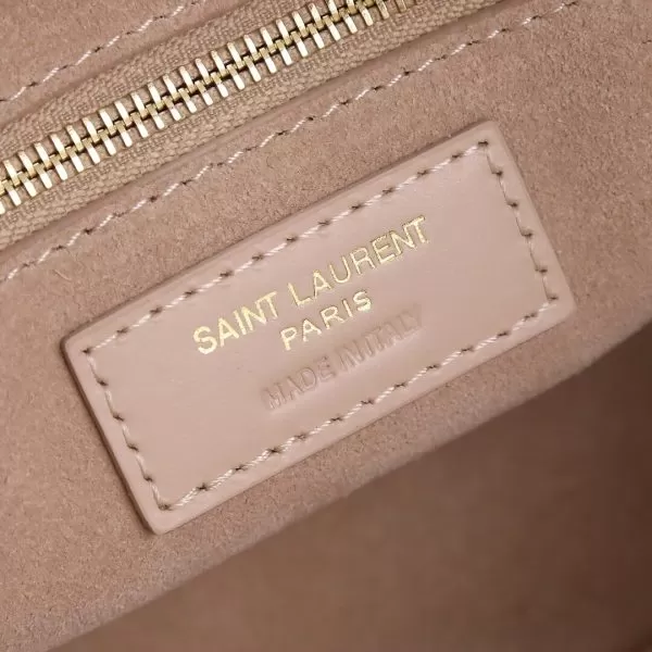 YSL LE 5 ? 7 bag in smooth leather - Image 8