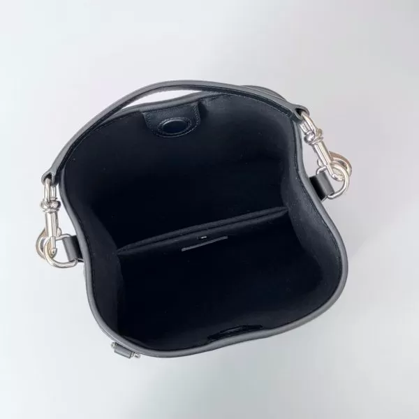 GG Emblem mini bucket bag - Image 8